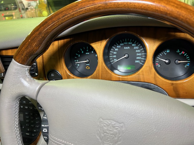 JAGUAR XJ X308 ジャガーXJ エンジンチェックランプ点灯 ラムダ JAGUAR XJ X308 ジャガーXJ エンジンチェックランプ点灯 ラムダ